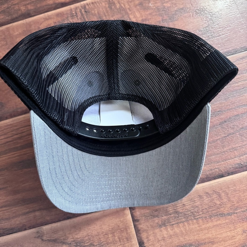 Official Riley’s Jerky Gray Leather Patch Trucker hat NWT - Picture 4 of 4
